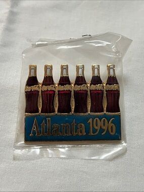 Coca Cola Atlanta 1996 Enamel Bottle Row Pin - Red and Blue NWT Extra Rare!